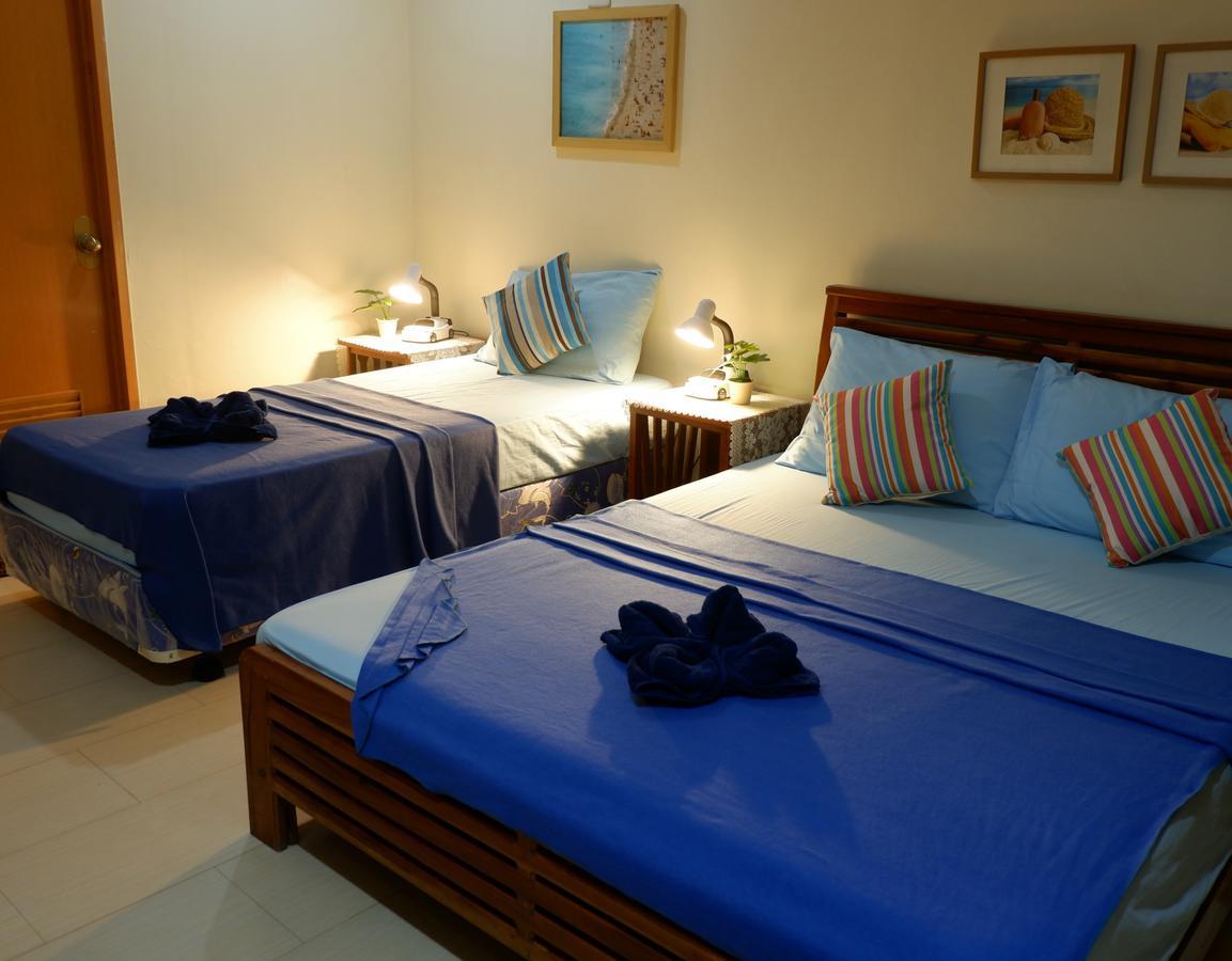 Food District Hostel Cebu Central Buitenkant foto
